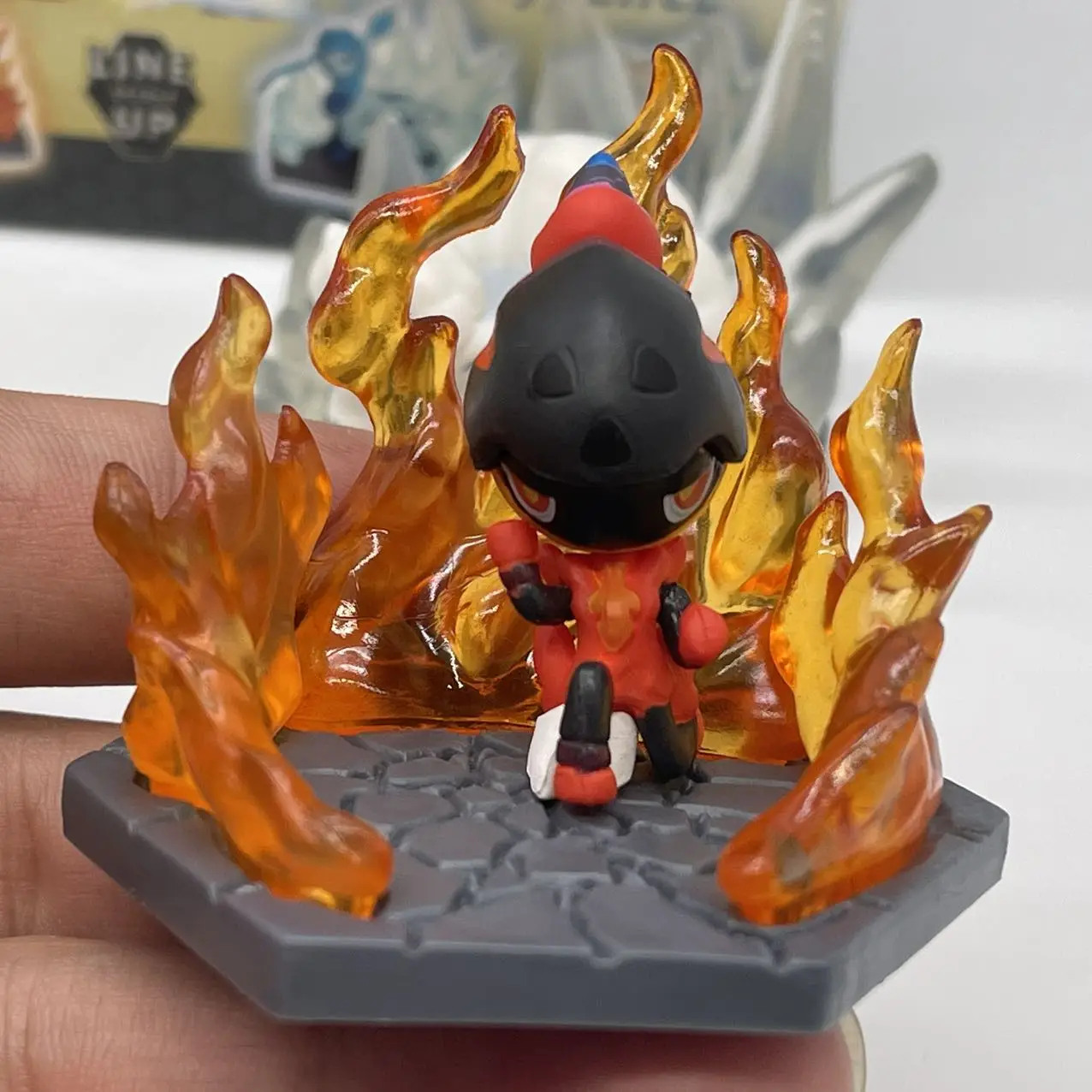 Neu auf Lager Anime-Fähigkeitsszene Battle7 Blind Box Fire Vs Ice Eevee Nine Tailed Actionfigur Schreibtischdekoration Überraschungsgeschenk für Fans – Detail 5