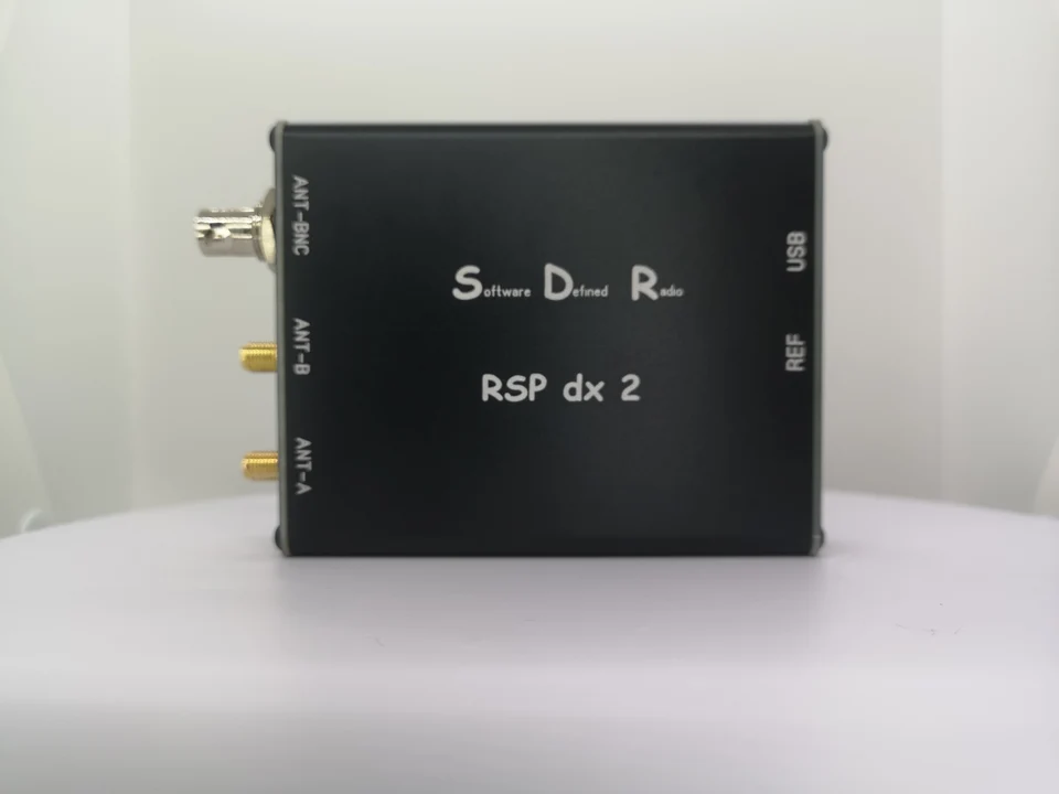 SDRplay RSPdx 受信機 SDRPlay RSPDX Radio Receiver Review and Demonstration - YouTube