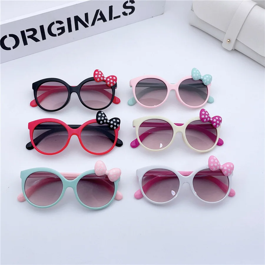 

Children's Glasses Girl Cute Bow-tie Cat Clamshell Sunscreen Glasses Cartoon Sunglasses UV Toy Glasses