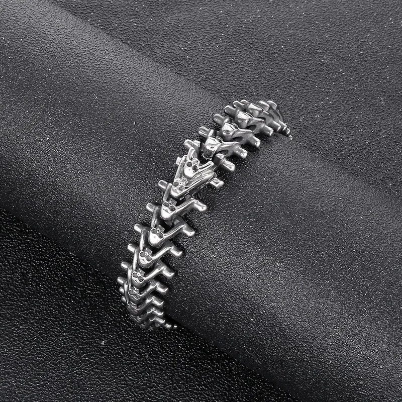 HaoYi Skull Stainless Steel Charm Bracelet for Men Punk Style Link Chain Boyfriend For Valentine's Day Gift Jewelry