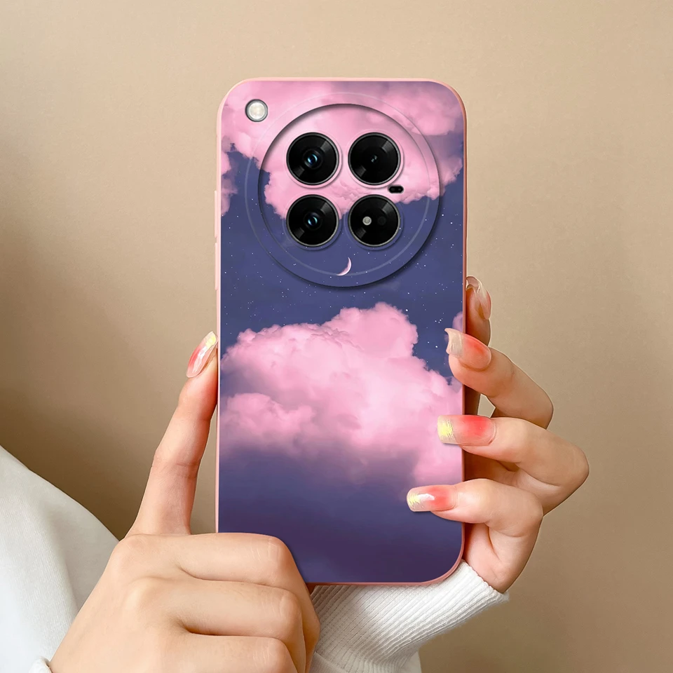 Cute Astronaut Antifouling Drop-Resistant Soft Back Cover