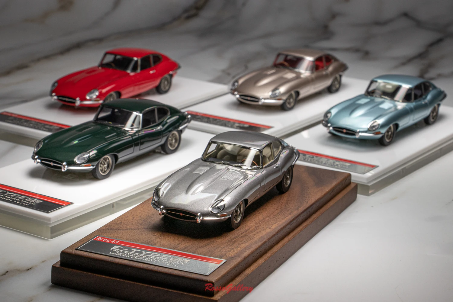 

SCM 1:43 For E-TYPE 1961 Vintage Car Simulation Limited Edition Resin Metal Static Car Model Toys Gift