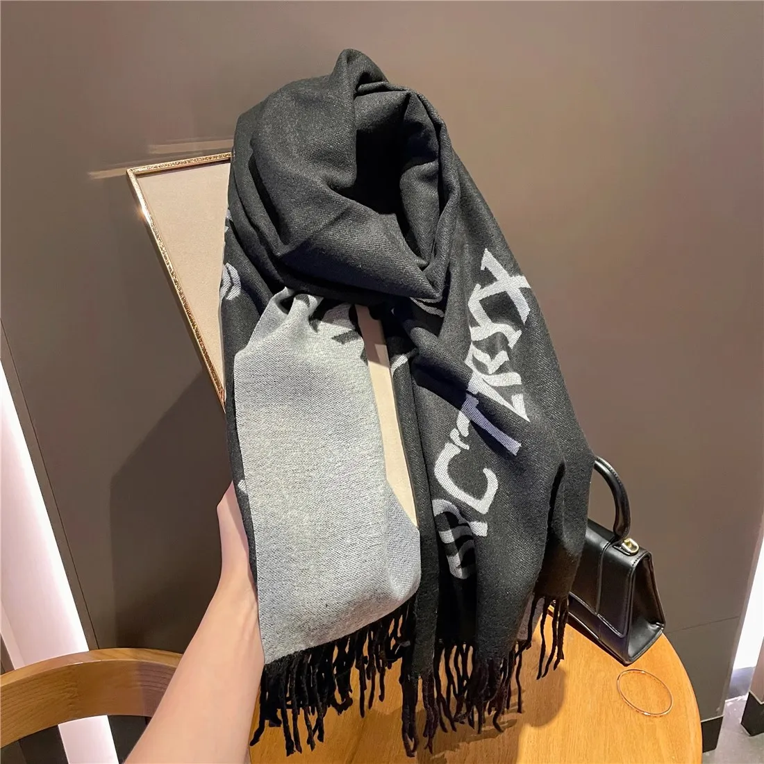 

Fall/Winter 2024 New Rectangular High-grade Warm Cashmere Scarf Women's Double-sided Alphabet Joker Party shawl dual-purpose