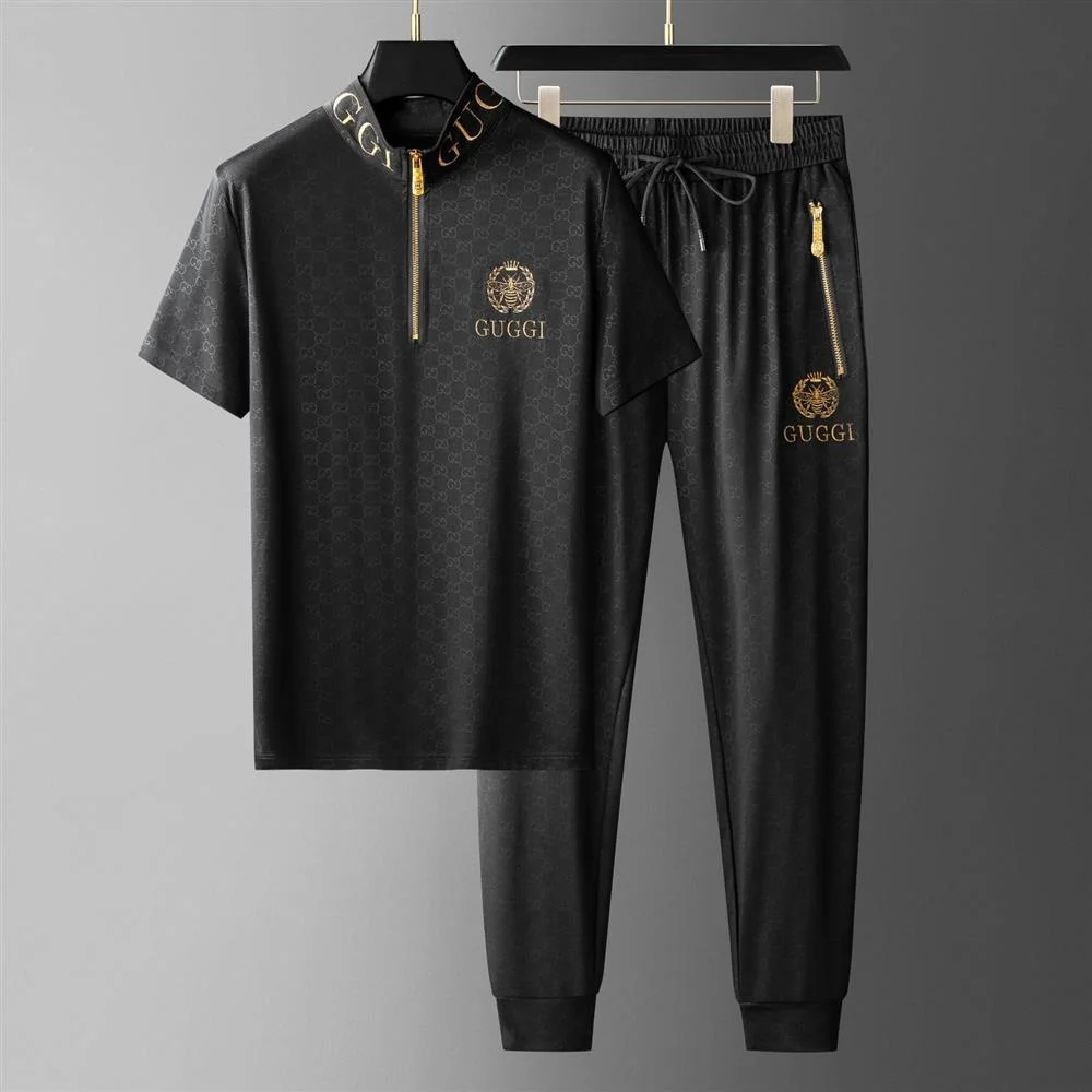

Luxury brand New 2023 Summer Stand Neck Zipper Short Sleeve High end Suit Men's Fashion Casual Sports Two Piece Set
