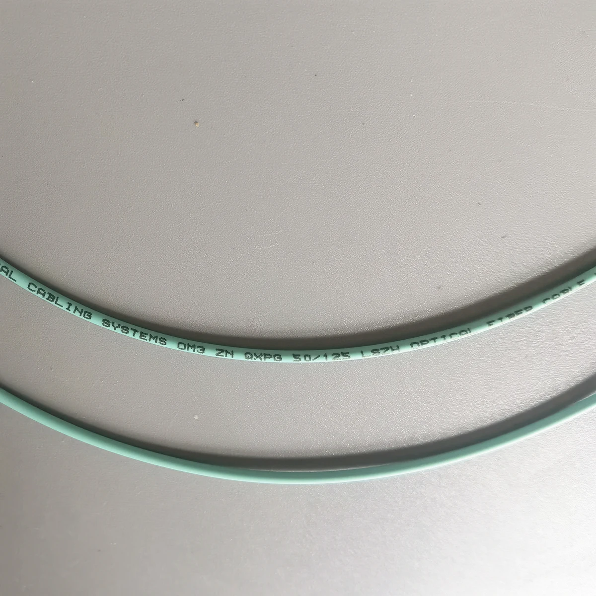 10pcs OM3 Fiber Optic Pigtail 50/125&mu;m LSZH FTTH 2.0mm 1M FTTR Multi-Mode Converter Patch Cord Fiber Optic Extension Cable