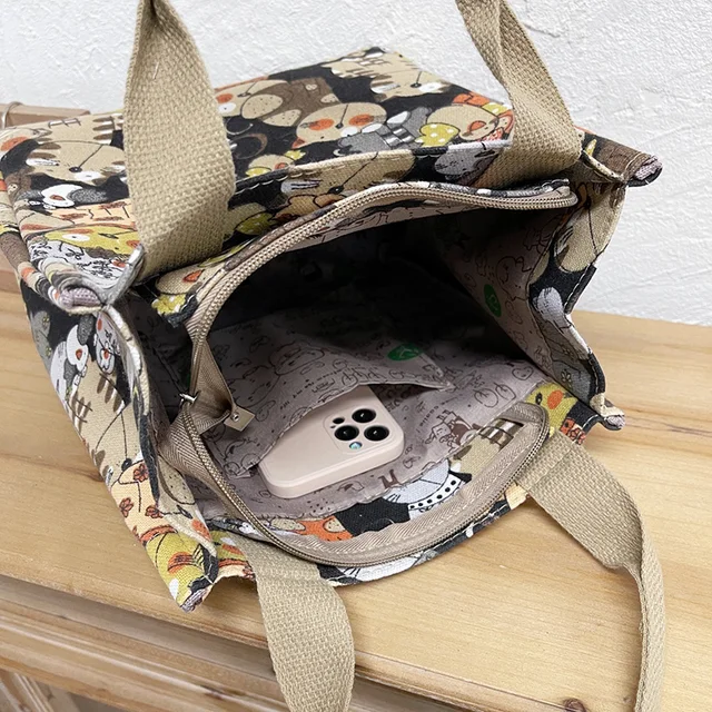 Fashionable Top-handle Bag with Cute Cat Pattern Fashionable Top-handle Bag with Cute Cat Pattern