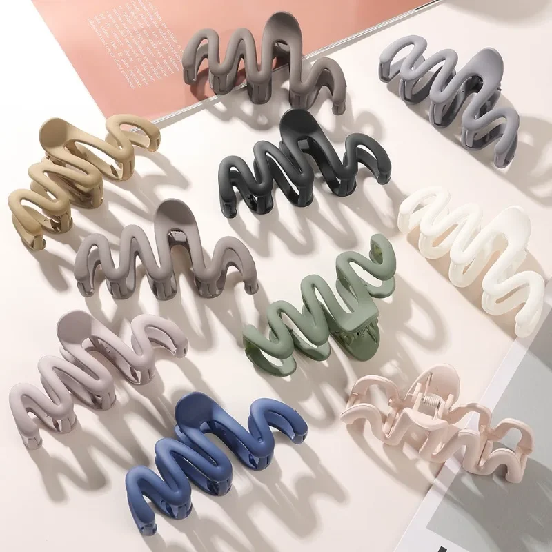 20 Farben Candy Matte Geometrische Welle Große Vergaser Klaue Clips für Frauen Dicke Haar Zubehör Mädchen Elegante Fang Klemme Kopfbedeckung – Detail 3