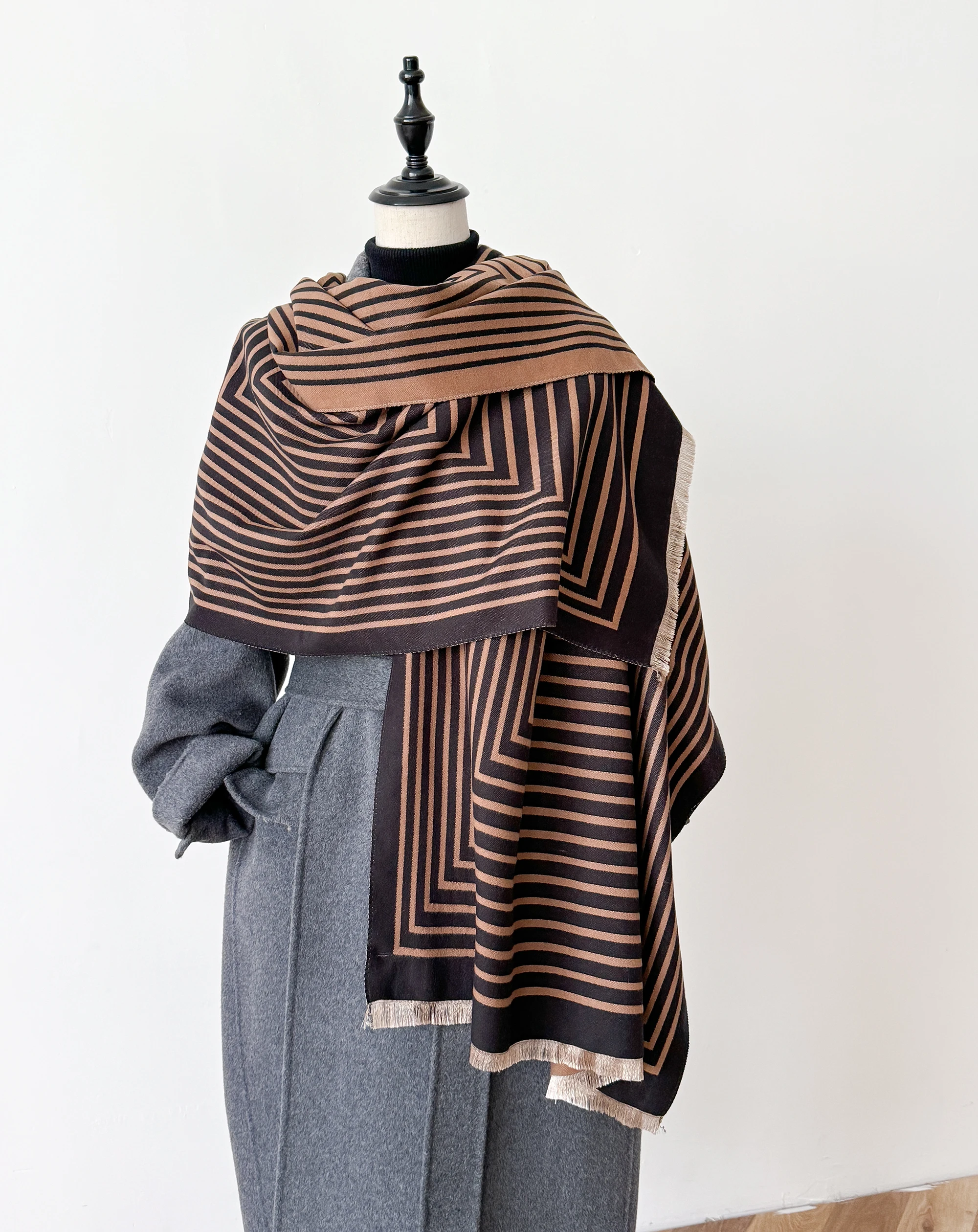 2024 Winter Women Cashmere Scarf Thick Warm Pashmina Shawls Wraps Floral  Jacquard Lady Blanket Echarpe Bufanda Female New