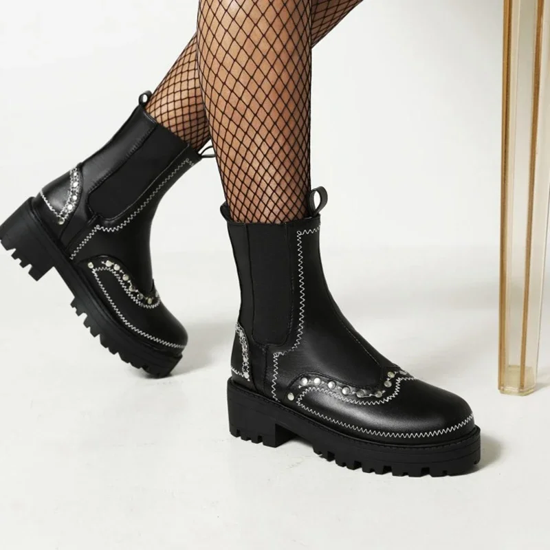 

2021 Women Leather Autumn Winter Boots for Women Platform Chelsea Boot Fashion Female Thick Bottom Black Warm Bootie 33-26