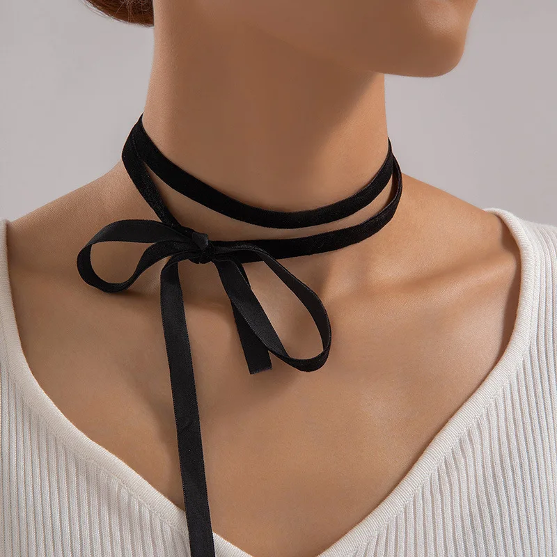 Simple Elegant Black Velvet Ribbon Bowknot Choker Necklace for