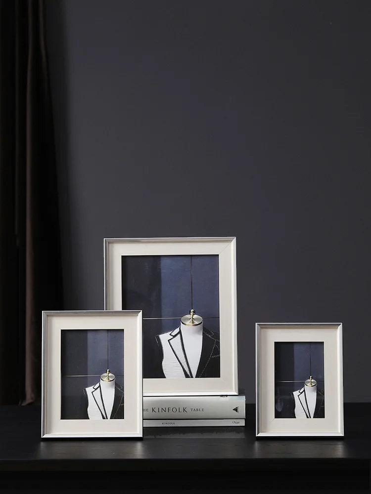 

Nordic Light Luxury Creative Silver White Solid Wood Picture Frame Study Office Bedside Table Decoration