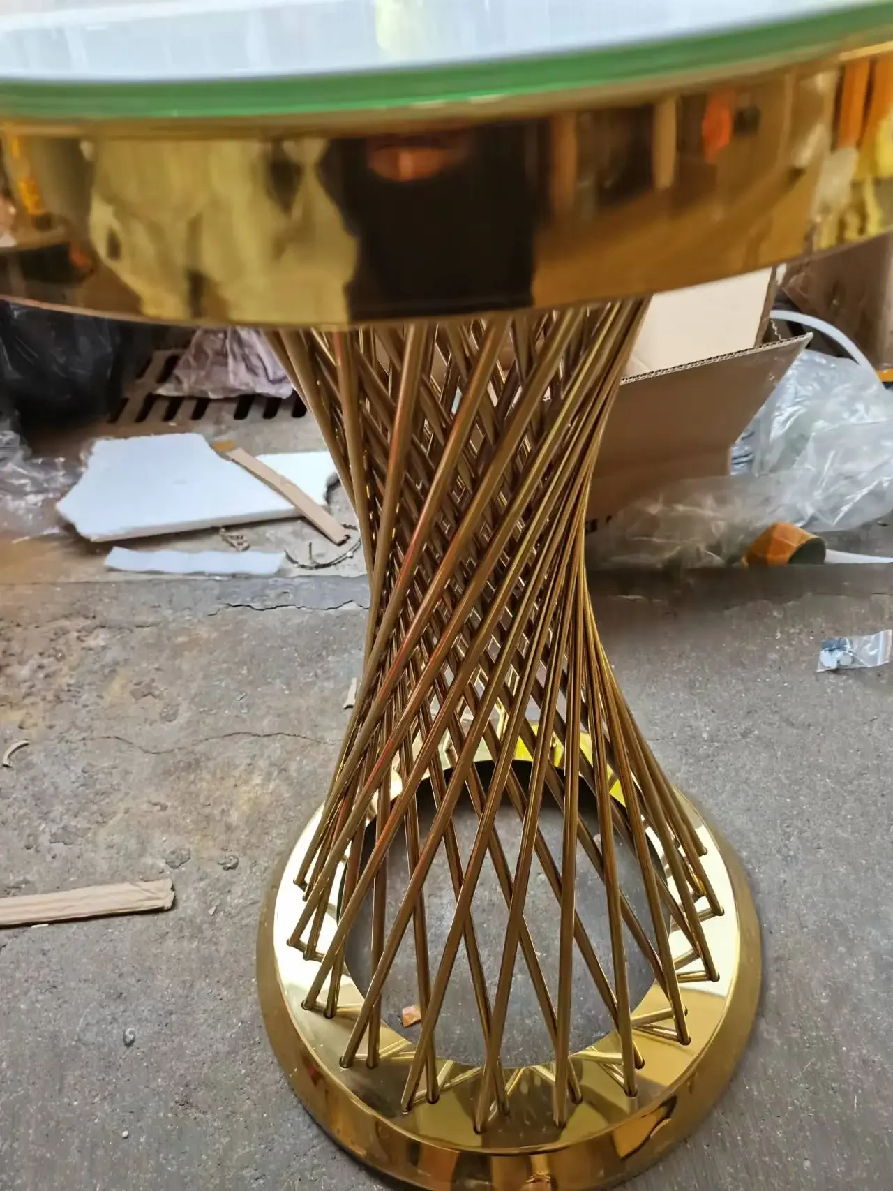 Рисунок 3 - блестящие оцинкованные золотистые