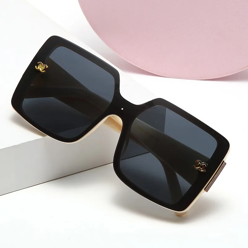 

Sunglasses for Women Large Frame Square Glasses Vintage Oversized Driving Glasses UV400 Gradient Shades Sunglasses Men Women