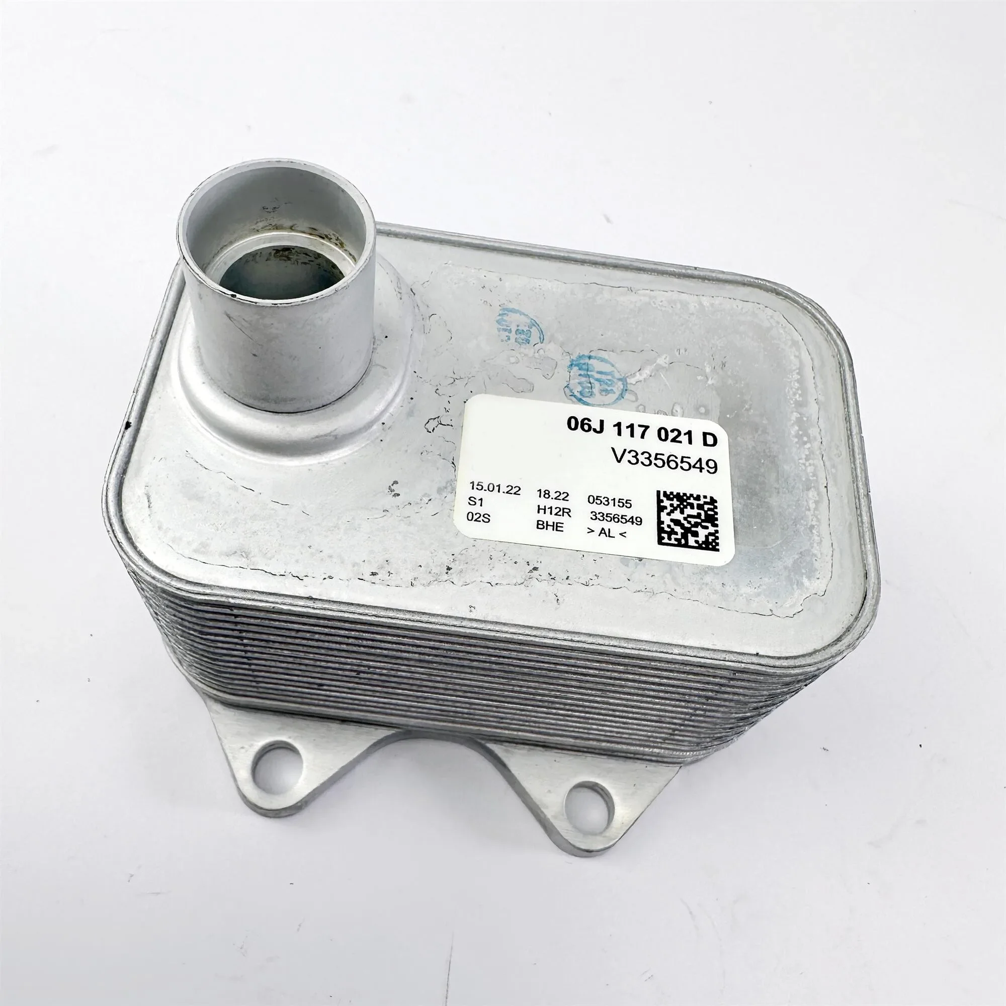 06J117021D 06J117021Q 06J117021P 06J117021J Oil Cooler for Audi Volkswagen oil cooler kit