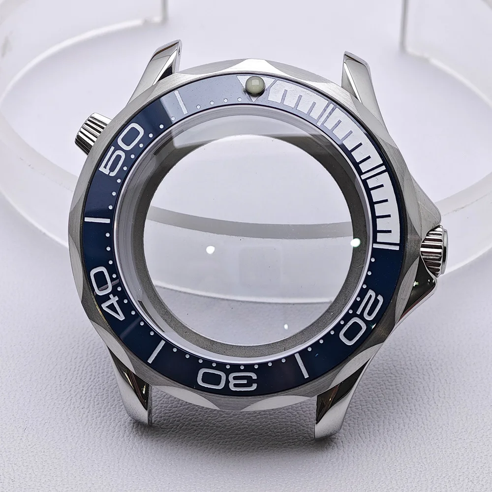 High-Quality Silver Diving Watch Case for Men with Automatic Movement