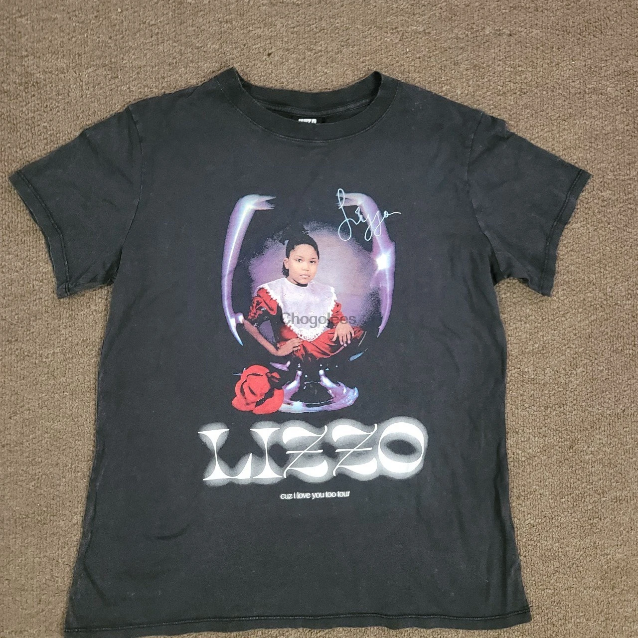 elhoser lizzo tour shirt new with |