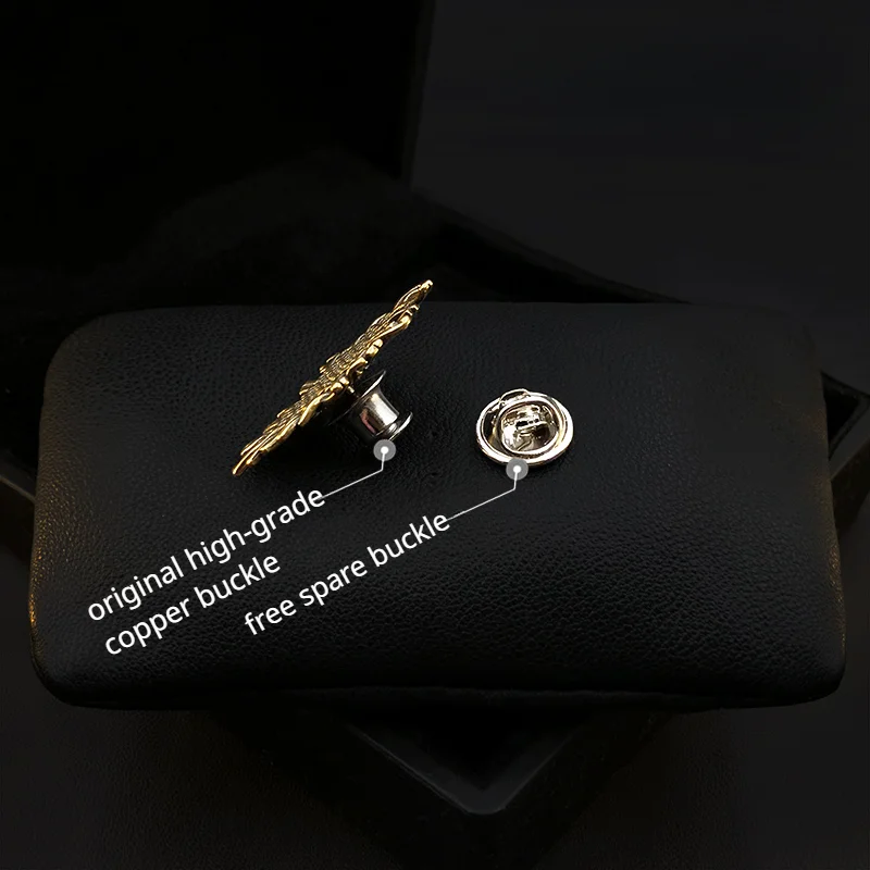 New Chic Vintage Metal Woven Brooch Suit Collar Pin Clothes Accessories High-Grade Exquisite Women's Neckline Jewelry Gifts 1756