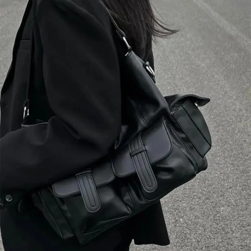 Punk Women Tote Bags 2024 New Design Individuality Large Capacity Vintage PU Crossbody Shoulder Hobos Bags