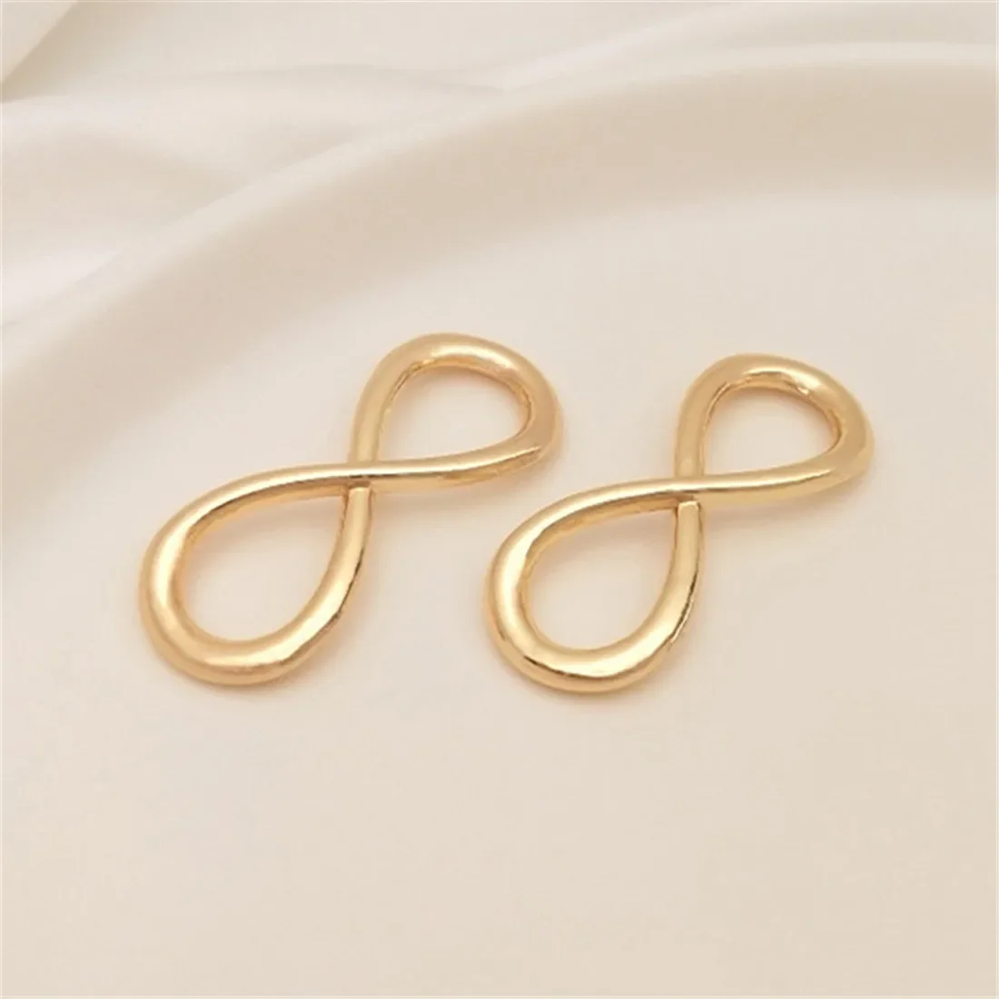 

14K Gold Plated Genuine Gold Infinite Love 8-shaped Buckle, Link Ring, Leather Rope Connection Buckle, DIY Jewelry Accessories