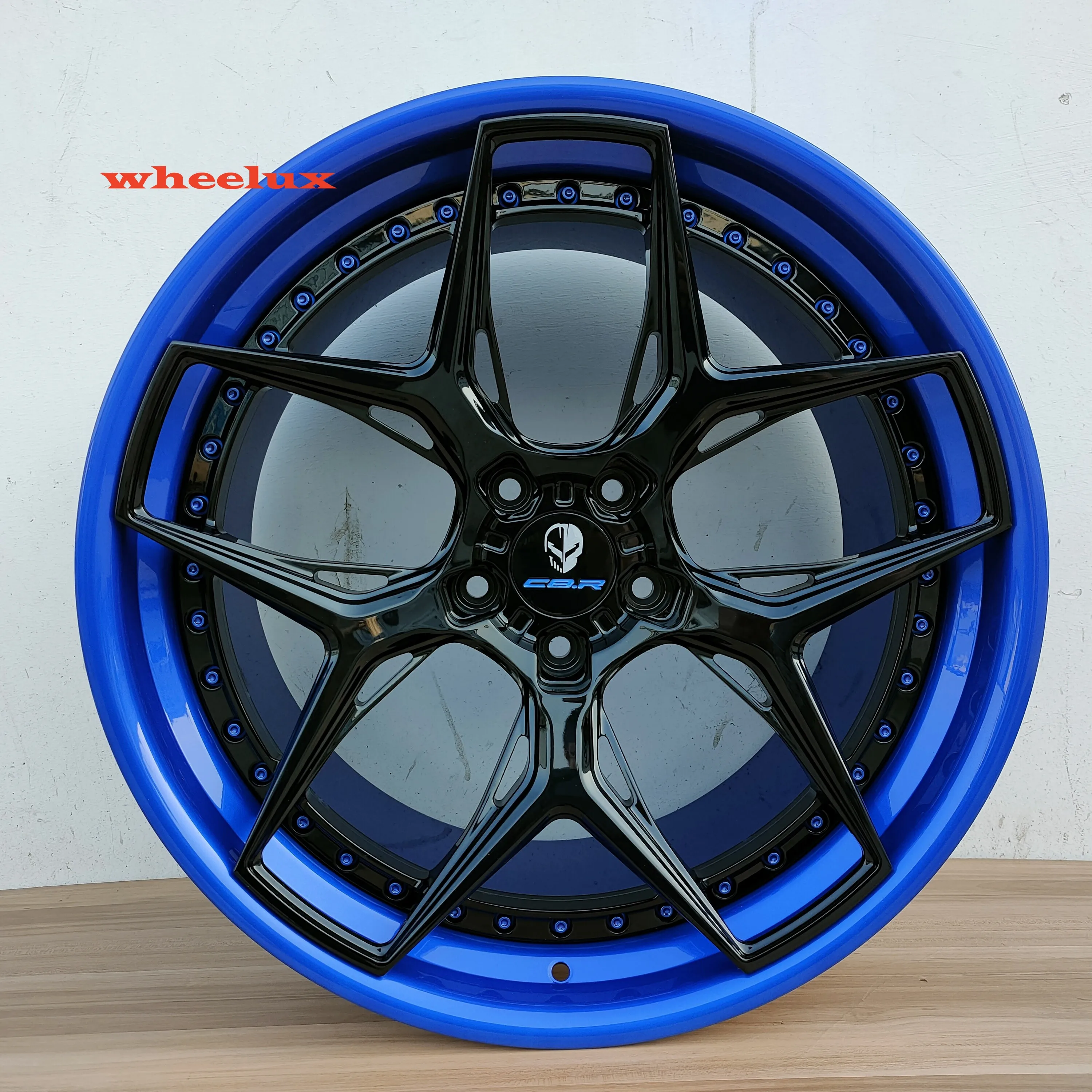 コルベットC7用 21インチ ホイールセット コルベットC7用 21インチ ホイールセット - メルカリ