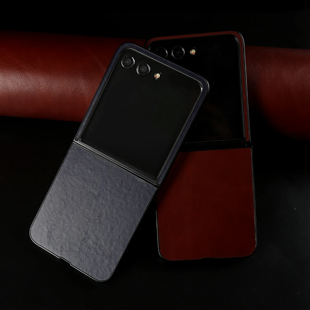 Premium Genuine Leather Phone Case with Vintage Oil Wax Pattern for Motorola Razr 50 Ultra