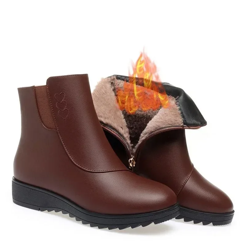 Winter Boots Women 2023 New Cold-proof and Warm Mother's Shoes Wedge Platform Casual Short Boots Fashion Round Toe Snow Boots