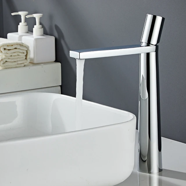 ก๊อกน้ําอ่างล้างหน้าห้องน้ําโมเดิร์นสแตนเลสผสมก๊อกดาดฟ้าติดตั้งก๊อกน้ําร้อนและเย็นก๊อกน้ําอ่างล้างจานสําหรับห้องน้ํา 6