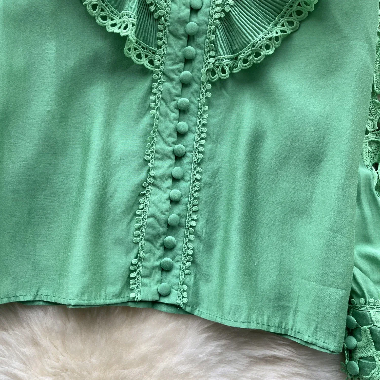 Frenchic-camisetas de ganchillo para mujer, camisa de un solo pecho, cuello levantado, manga farol, volantes, hueco, estilo corte - Image 6