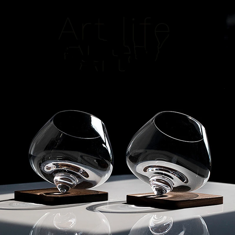2022 Shaking Cope Gyro Spinning Whisky Glass Cone Base Decalcoming Rocking Wine Cup Liquore Cognac Martell Crystal Whisky Tumbler