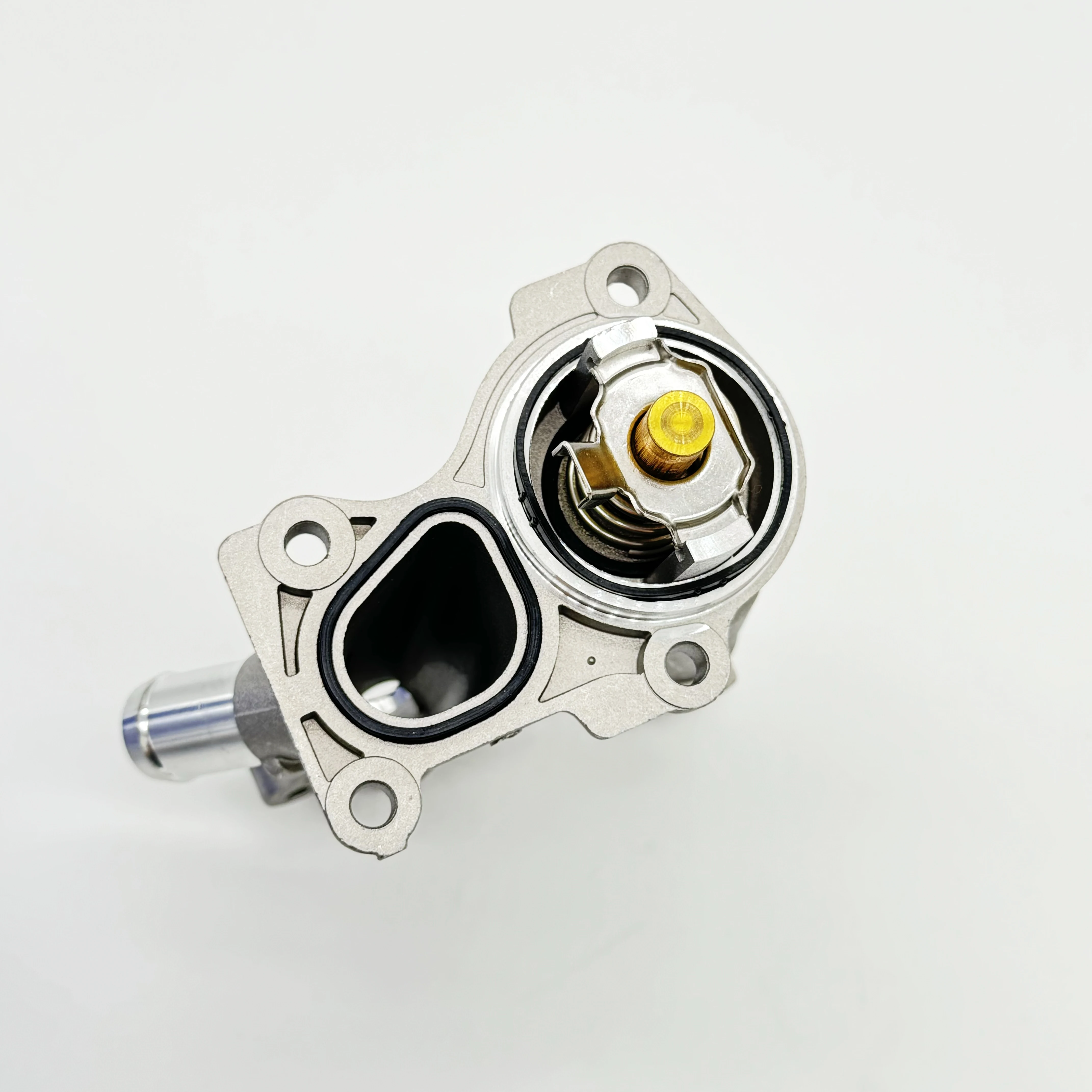 Engine Coolant Thermostat Housing For volvo V40 V60 V70 S60 S80 31359806