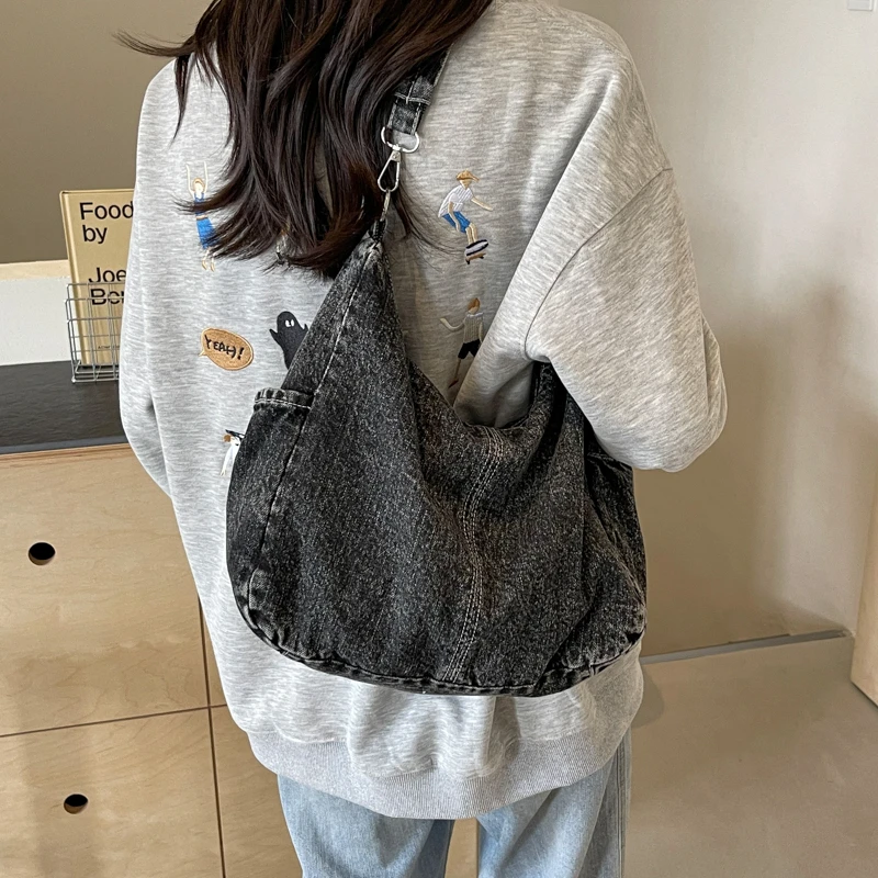 Women's minimalist and fashionable casual denim shoulder bag, zippered shopping bag, crossbody women's bag