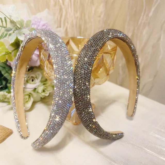 Full Rhinestone Luxury Sponge Headband: A Gorgeous Hair Accessory for All Seasons