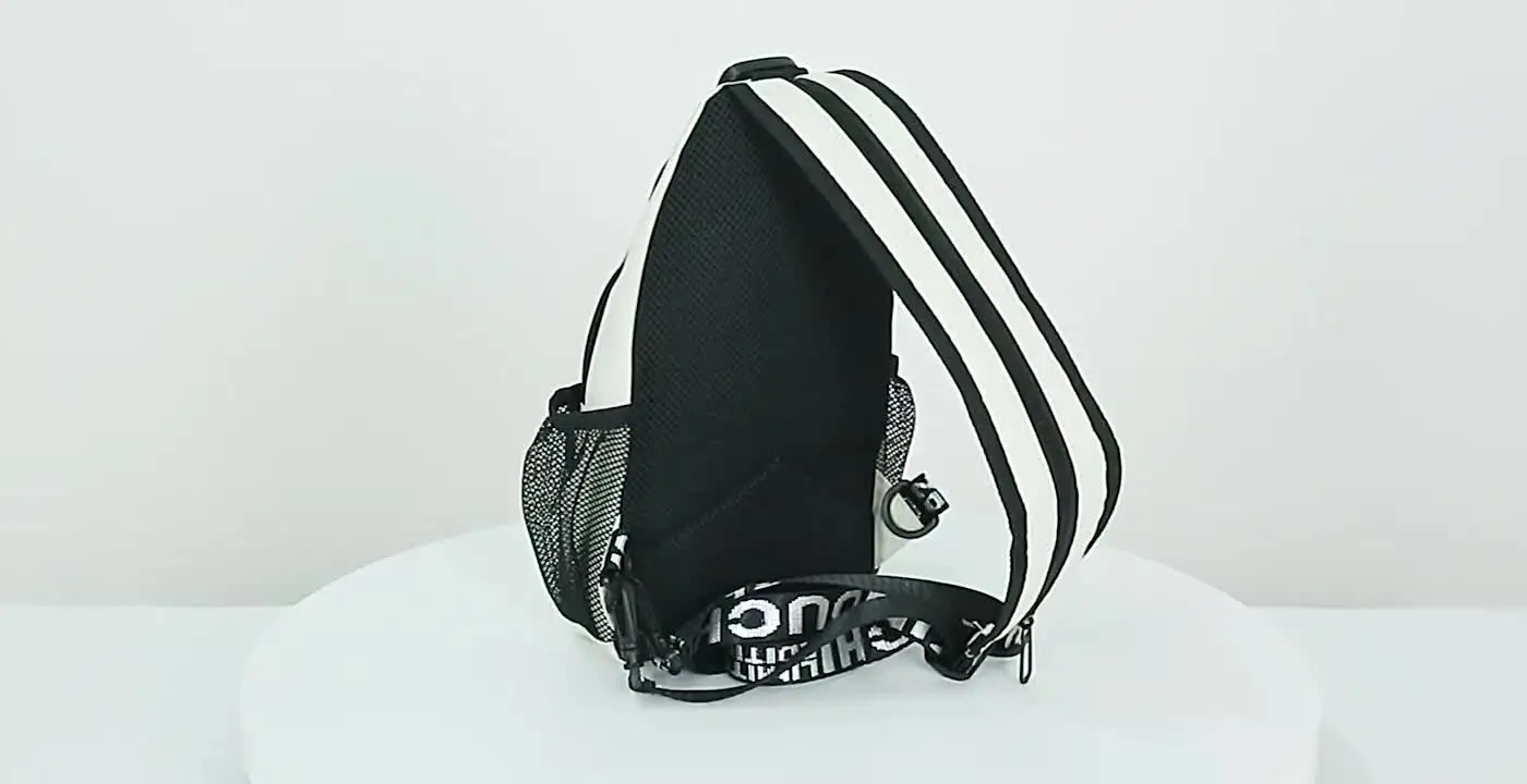 Женский рюкзак из искусственной кожи с отверстием для наушников цвета в