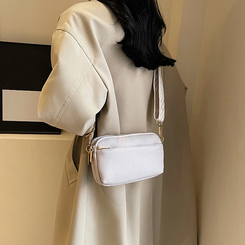 Female Shoulder Bag Image