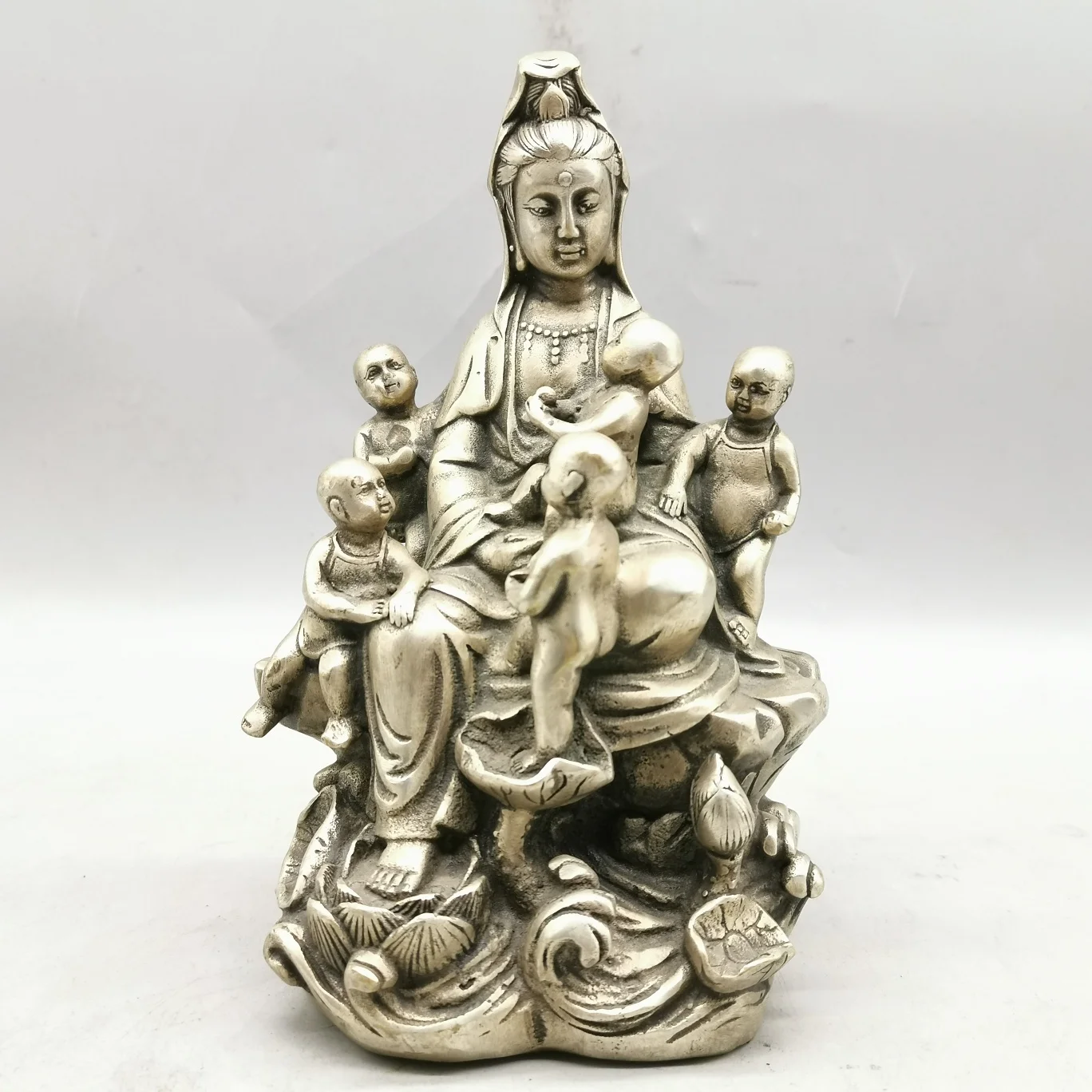 

Chinese Style Sending Avalokitesvara Statue Bronze Buddha Statue Standing Avalokitesvara Decorative Statue Handicrafts Home Deco