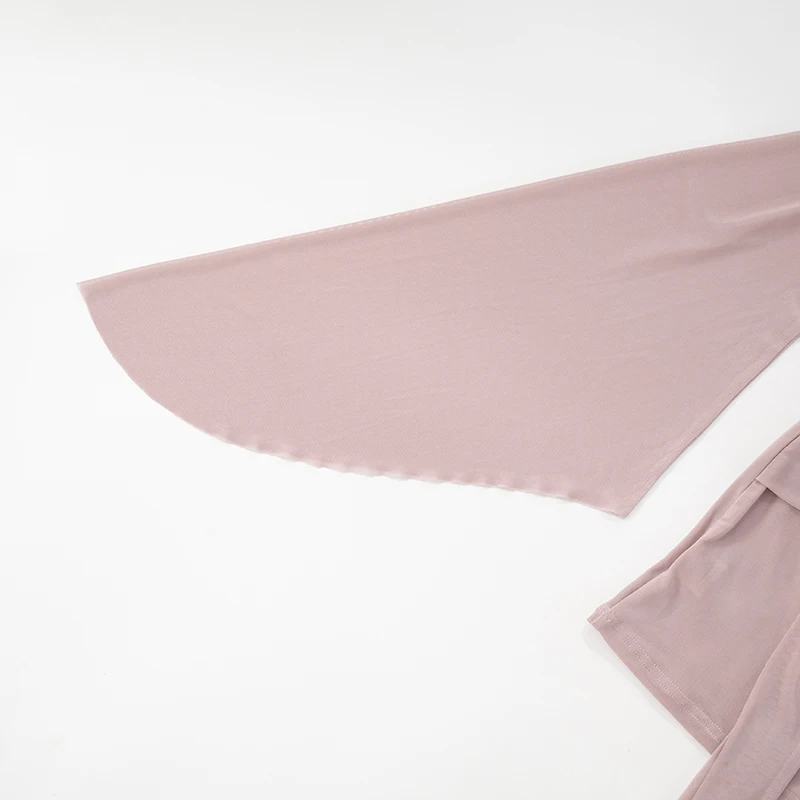 tenue élégante robe mini col halter