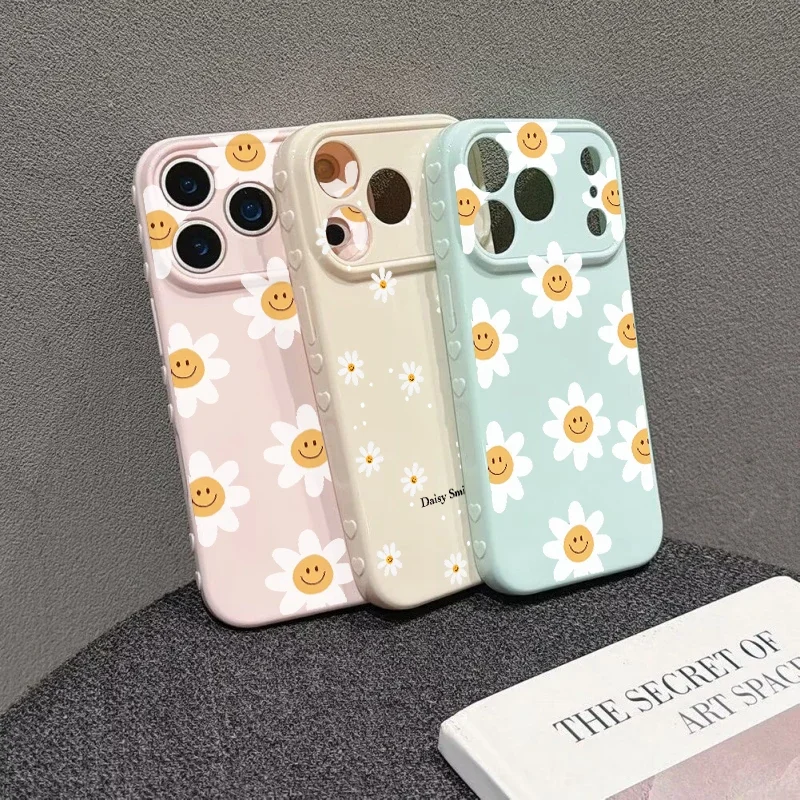Daisy Flowers Side Heart Shape Phone Case Cover