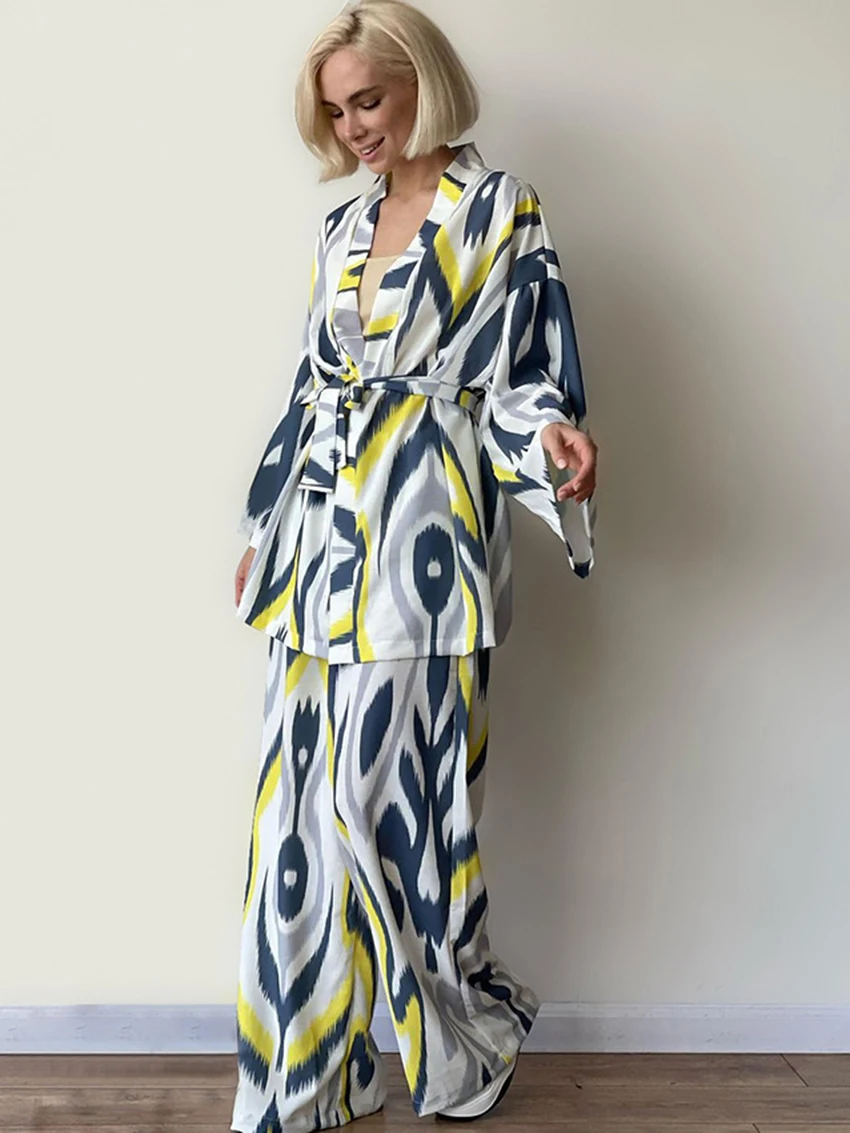 Martahqiqi Spring Female Sleepwear Set Sexy V-Neck Robe Long Sleeve Nightie Lace Up Bathrobe Pants Fashion Printing Pyjamas Suit