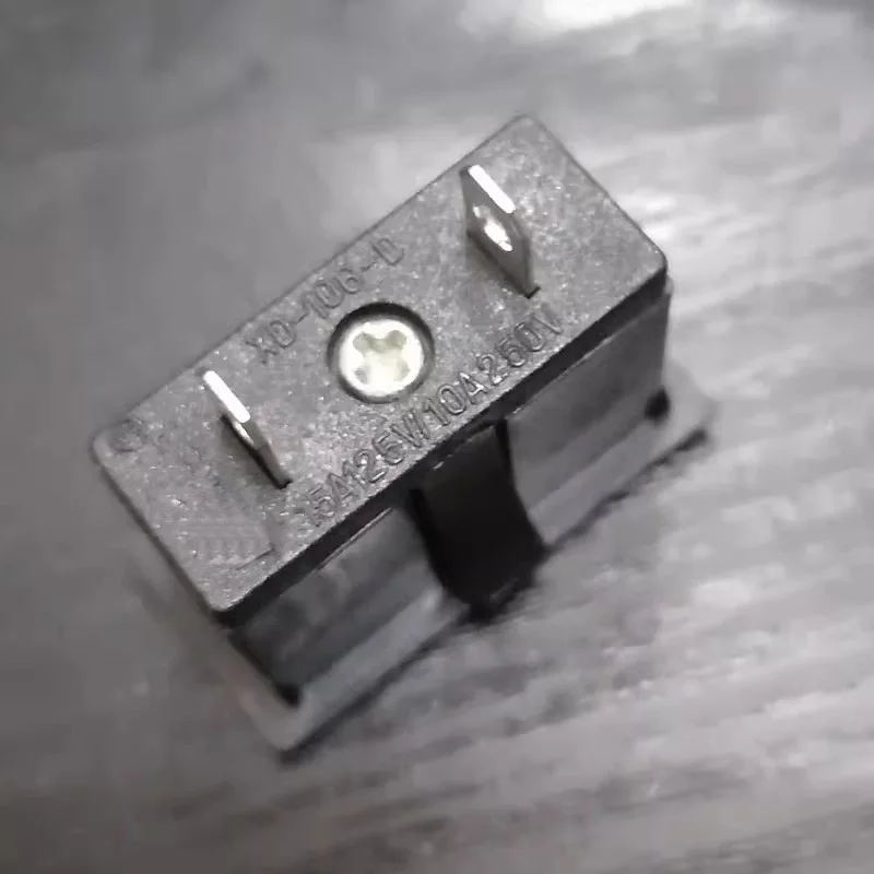 Original XD-106-D AC socket International European standard two-hole socket 15A125V 10A250V 33*16mm