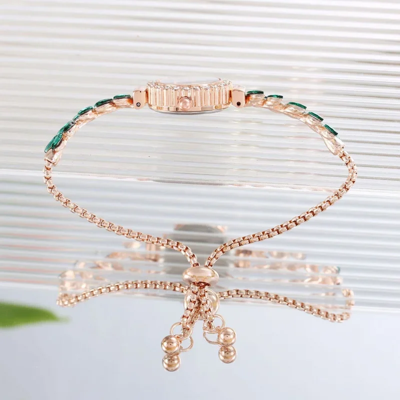 Vintage Elegant Baroque Rhinestone Quartz Women's Watch Sparkling Crystal Classic Design Perfect Accessory for Daily Wear 4