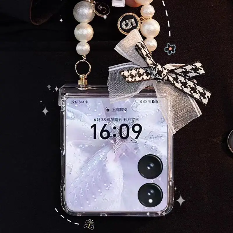 Elegant Pearl Chain Phone Case - Stylish Protective Cover