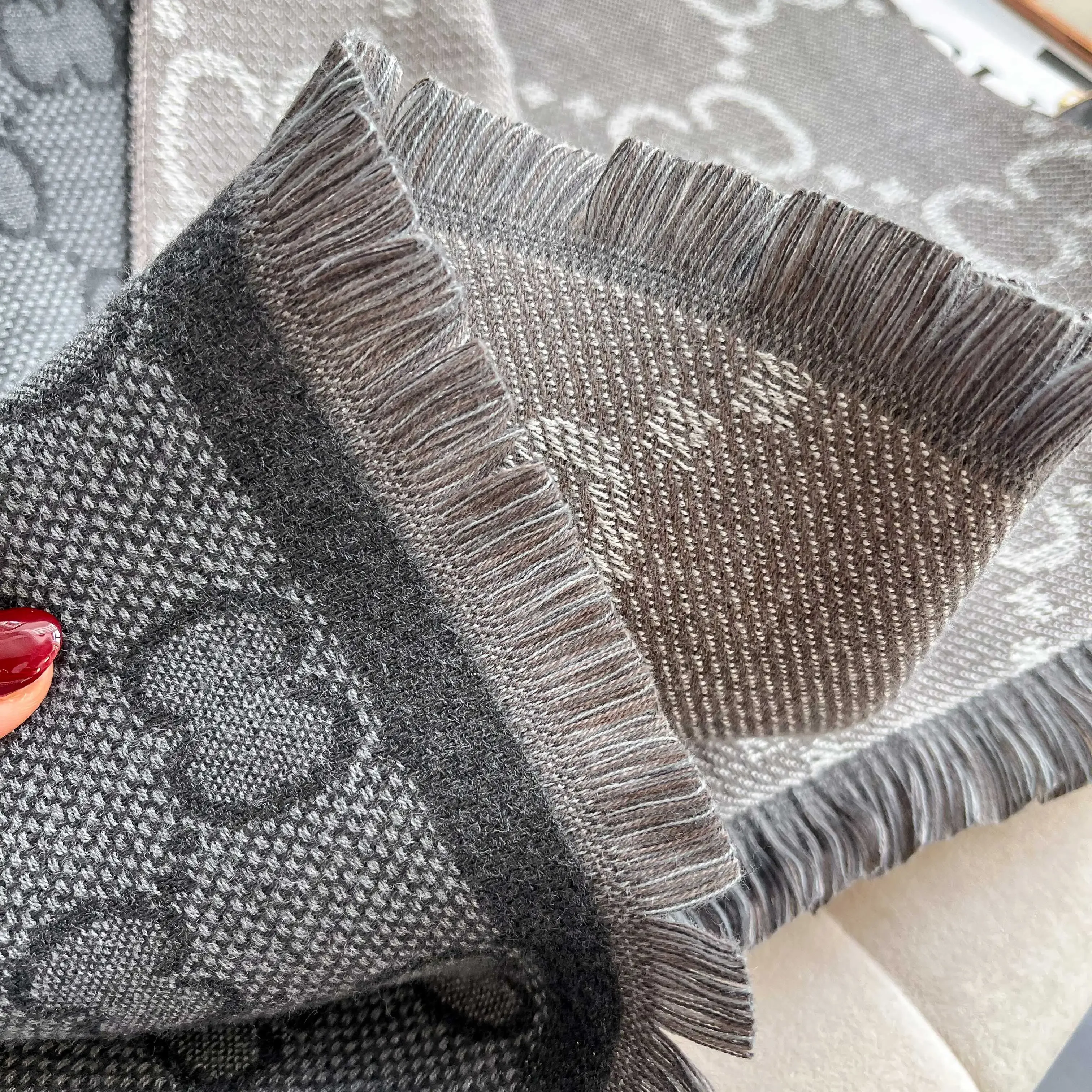 Women Winter Cashmere Wraps Scarf Luxury Design Pashmina Thick Shawl Blanket Travel Poncho Stoles