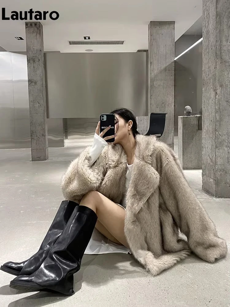 Lautaro Winter Loose Casual Thick Warm Soft Hairy Faux Fur Coat Women Luxury High Quality Furry Fluffy Jacket Korean Fashion 3