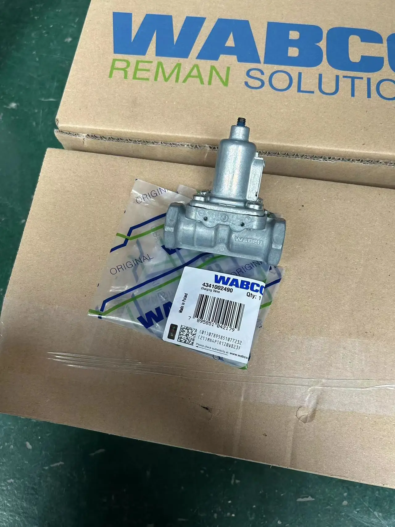 

4341002490 Charging Valve V-OLVO S-CANIA D-AF European truck Parts M-AN M-ERCEDES-B-ENZ