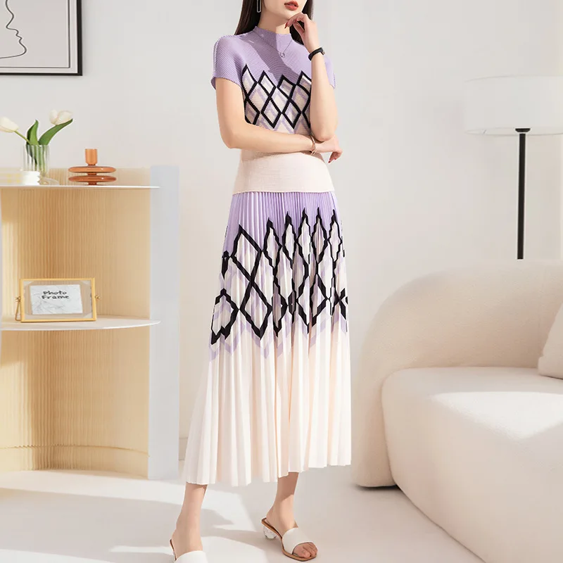 

Women's checked print suit Miyake Pleated Spring new high elasticity color short-sleeved T-shirt + high waist hanging long skirt