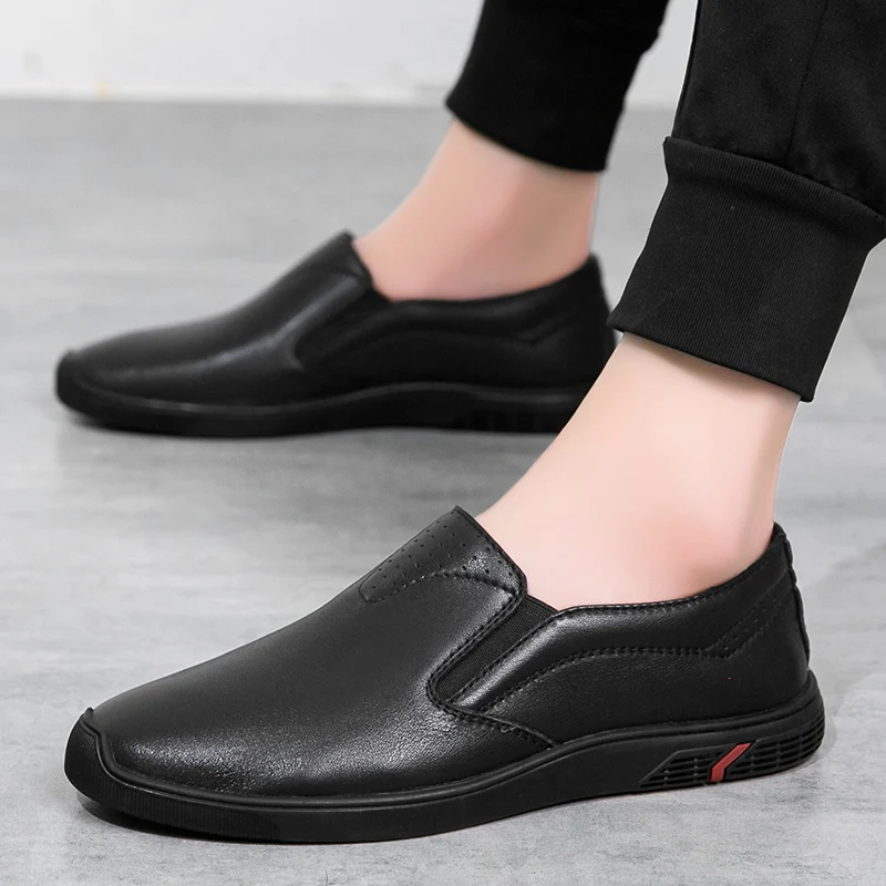 

Men genuine Leather Shoes slip on Casual Breathable Mens Loafers Black Business Shoes Soft Driving Shoes Summer Men Shoes