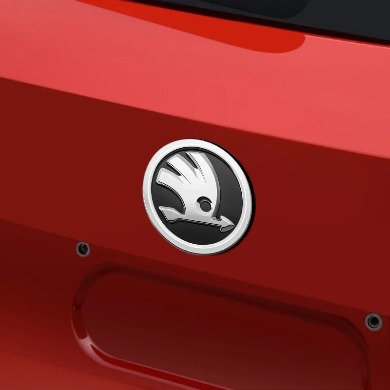 Skoda Fabia 1 2 Octavia a7 RS 용 2Pcs 80mm 90mm 엠블럼 뛰어난 Rapid Yeti Karoq Vision 자동차 헤드 전면 후면 부츠 테일 게이트 스티커