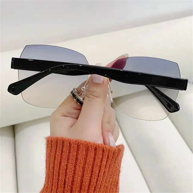 Óculos de sol degradê feminino vintage sem aro_voghion.com