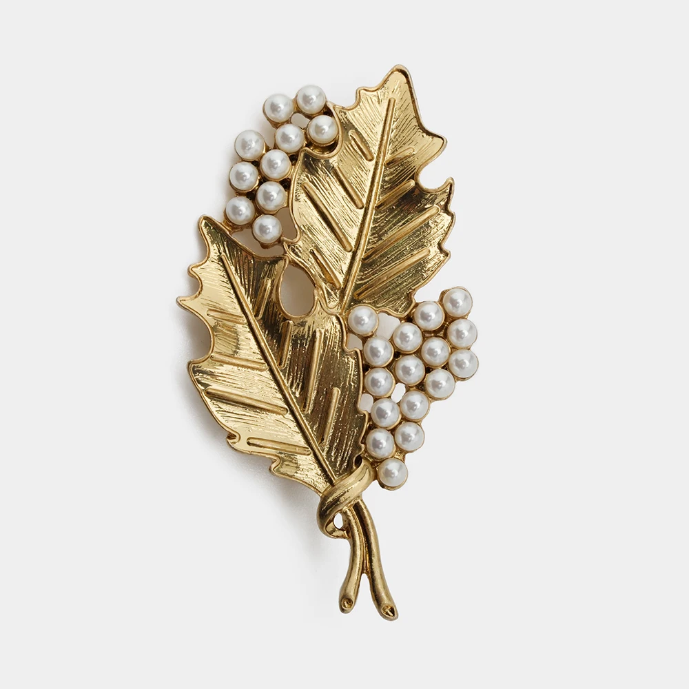 

Jewel By Joyful Design Old Vintage JBJD Leaf Pearl Brooch