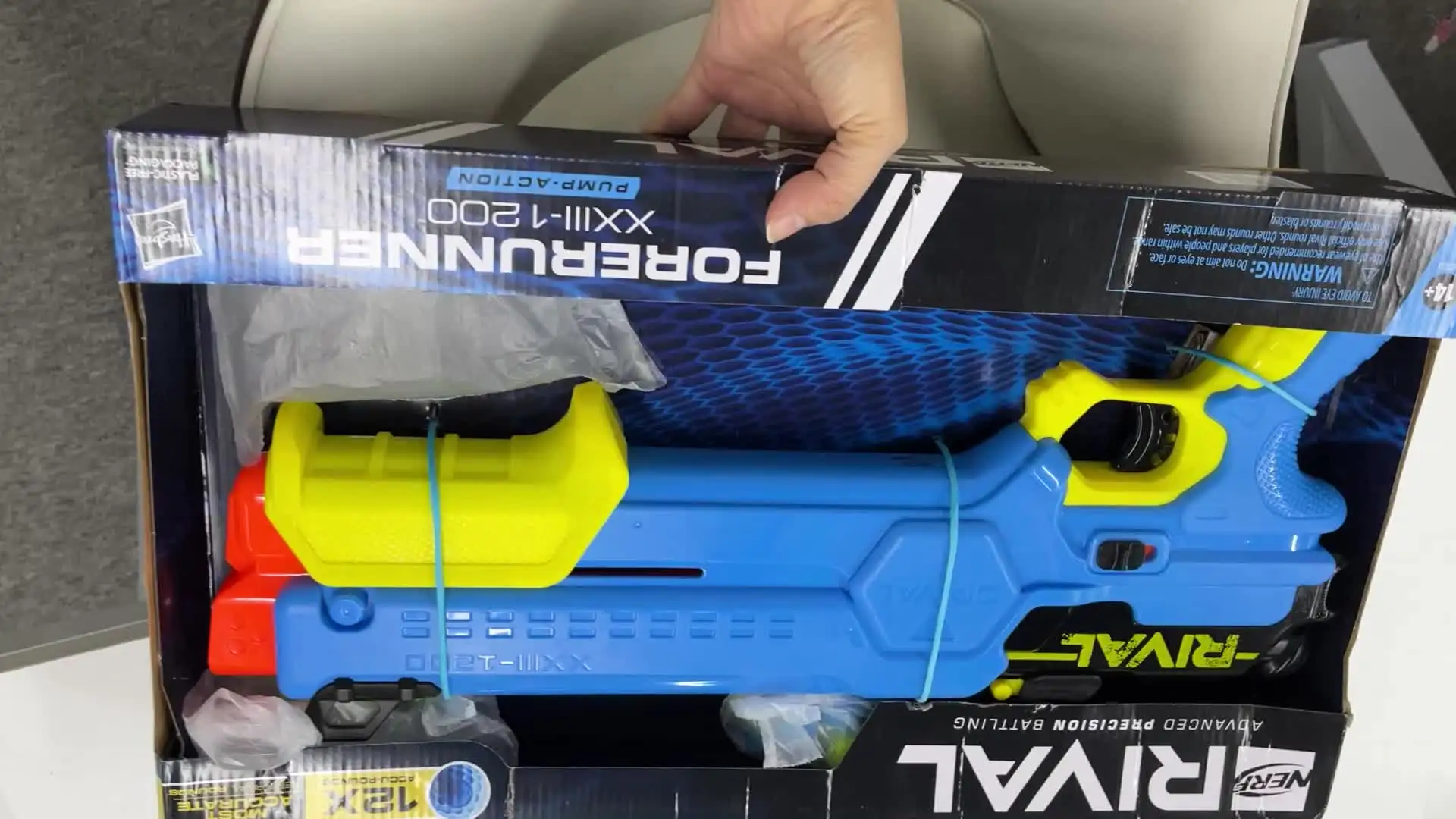 Hasbro Nerf Rival Forerunner XXIII 1200 Blaster con rondas Accu y